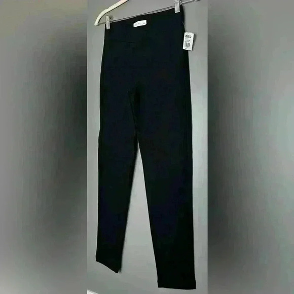 Active USA Black Cross Waist Skinny Leggings (224) - Picture 4 of 10